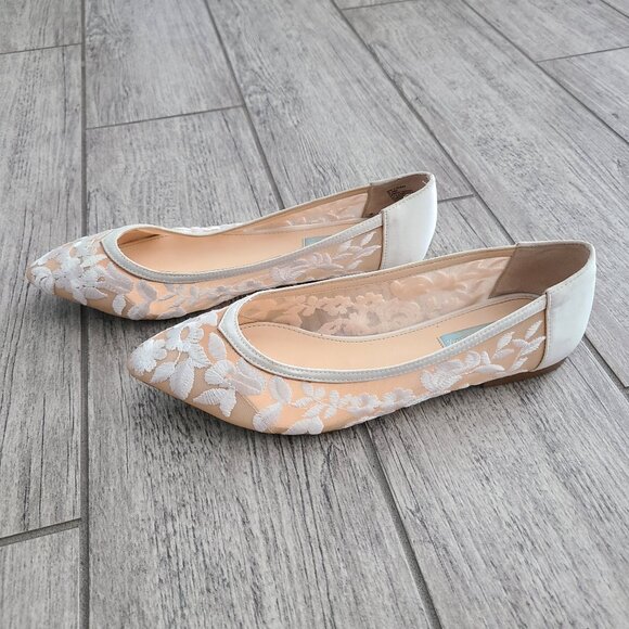 Betsey Johnson SB-Leah Ivory Lace Flats Women's Size 8.5M - Picture 1 of 14